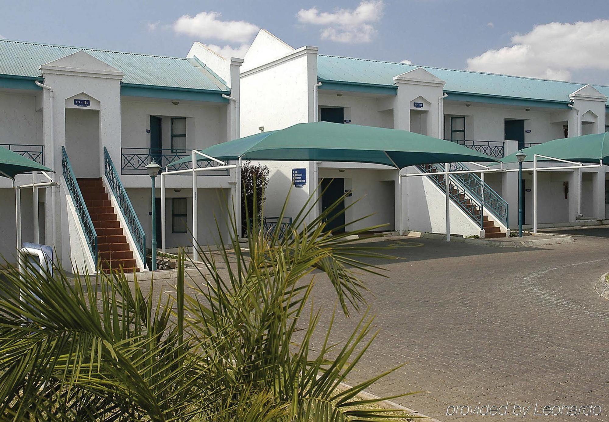 Protea Hotel By Marriott Polokwane Landmark Экстерьер фото