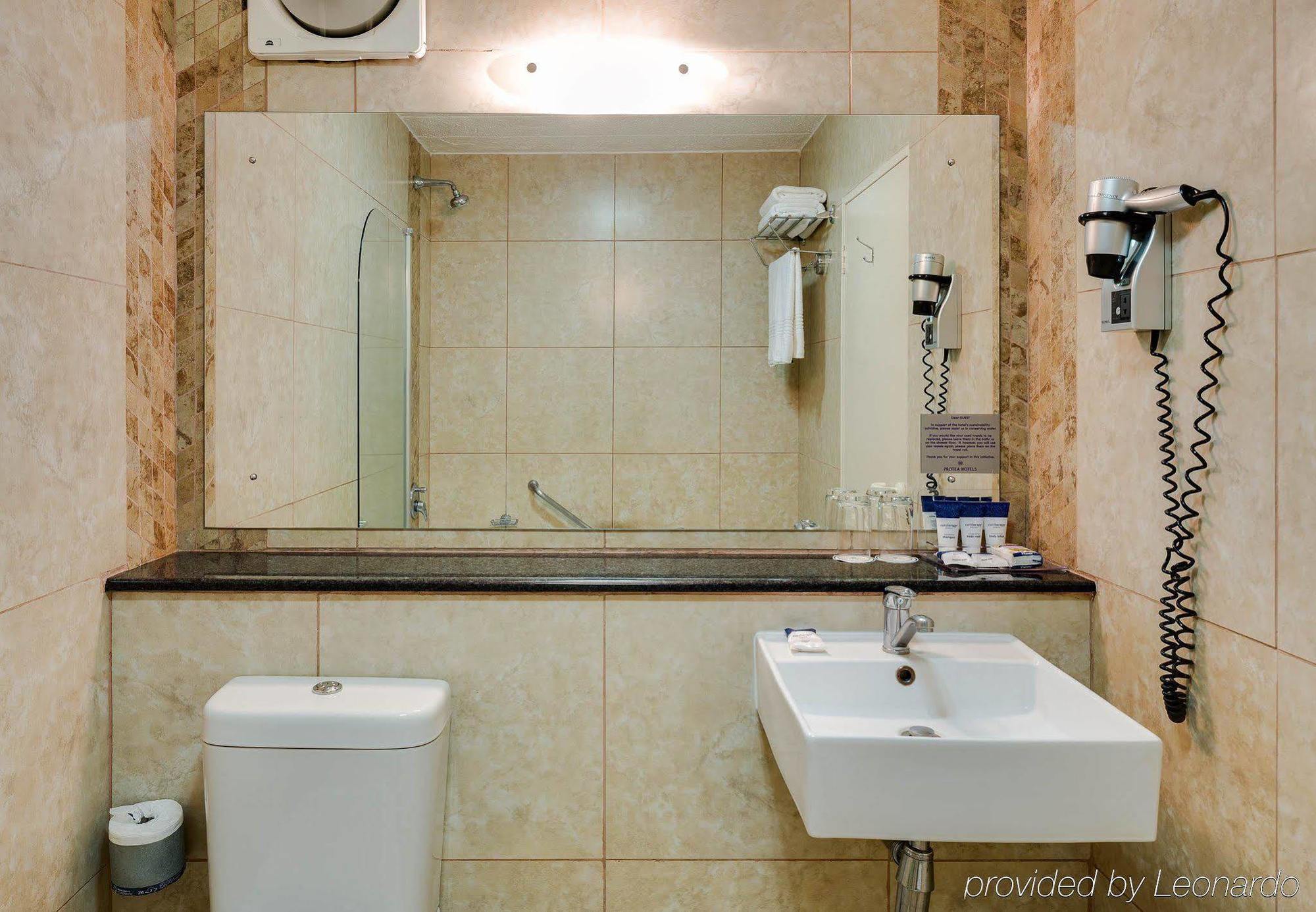 Protea Hotel By Marriott Polokwane Landmark Экстерьер фото